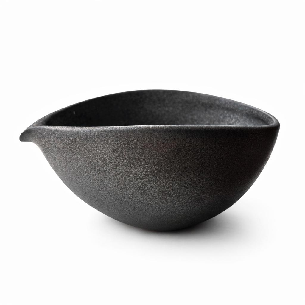 Handcrafted Matcha Bowl – Ceramic (Dark Grey)